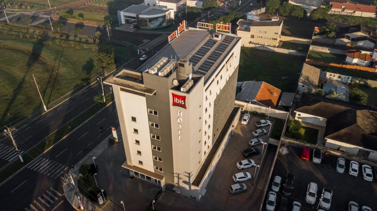 Hotel ibis Ourinhos Exterior foto
