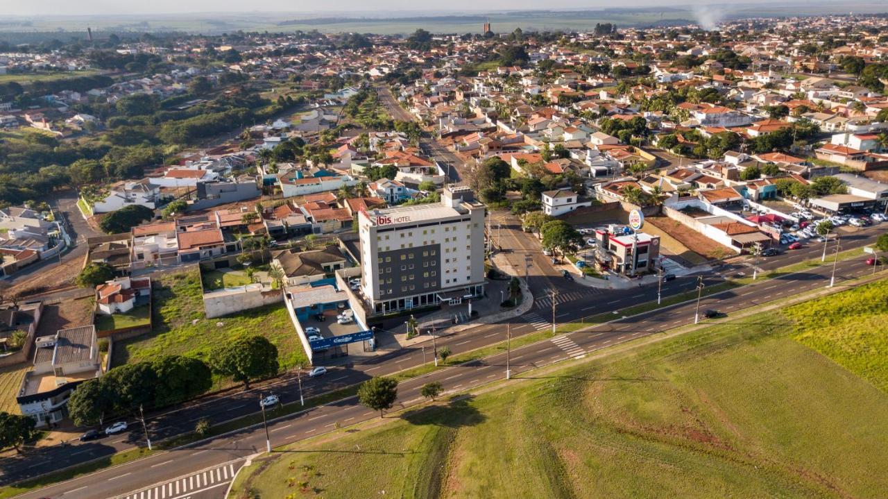 Hotel ibis Ourinhos Exterior foto